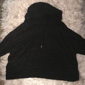 Cropped hoodie